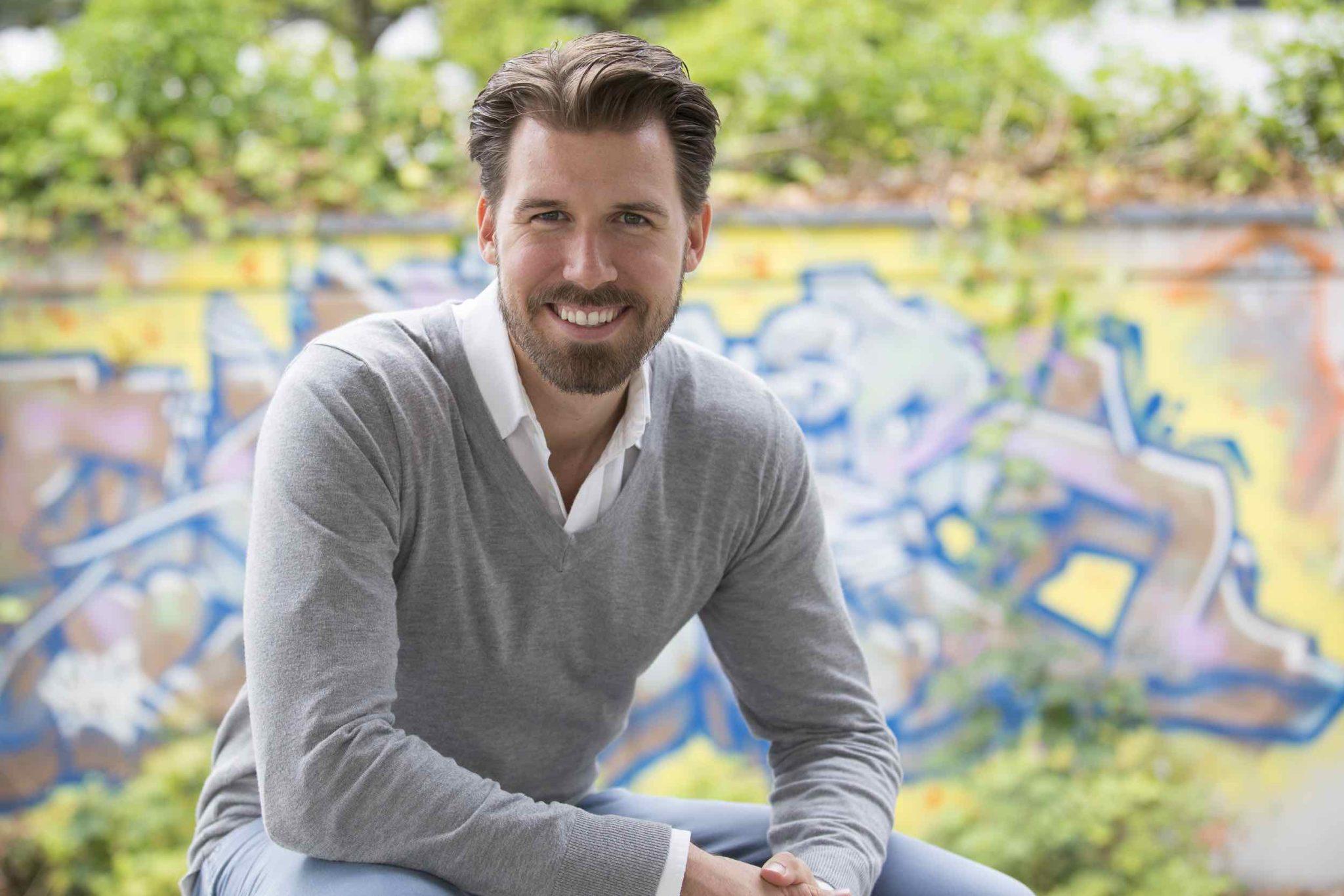 CEO von Lanes & Planes Veit Blumschein möchte Geschäftsreisenden eine unkomplizierte und komfortable User-Experience bieten.